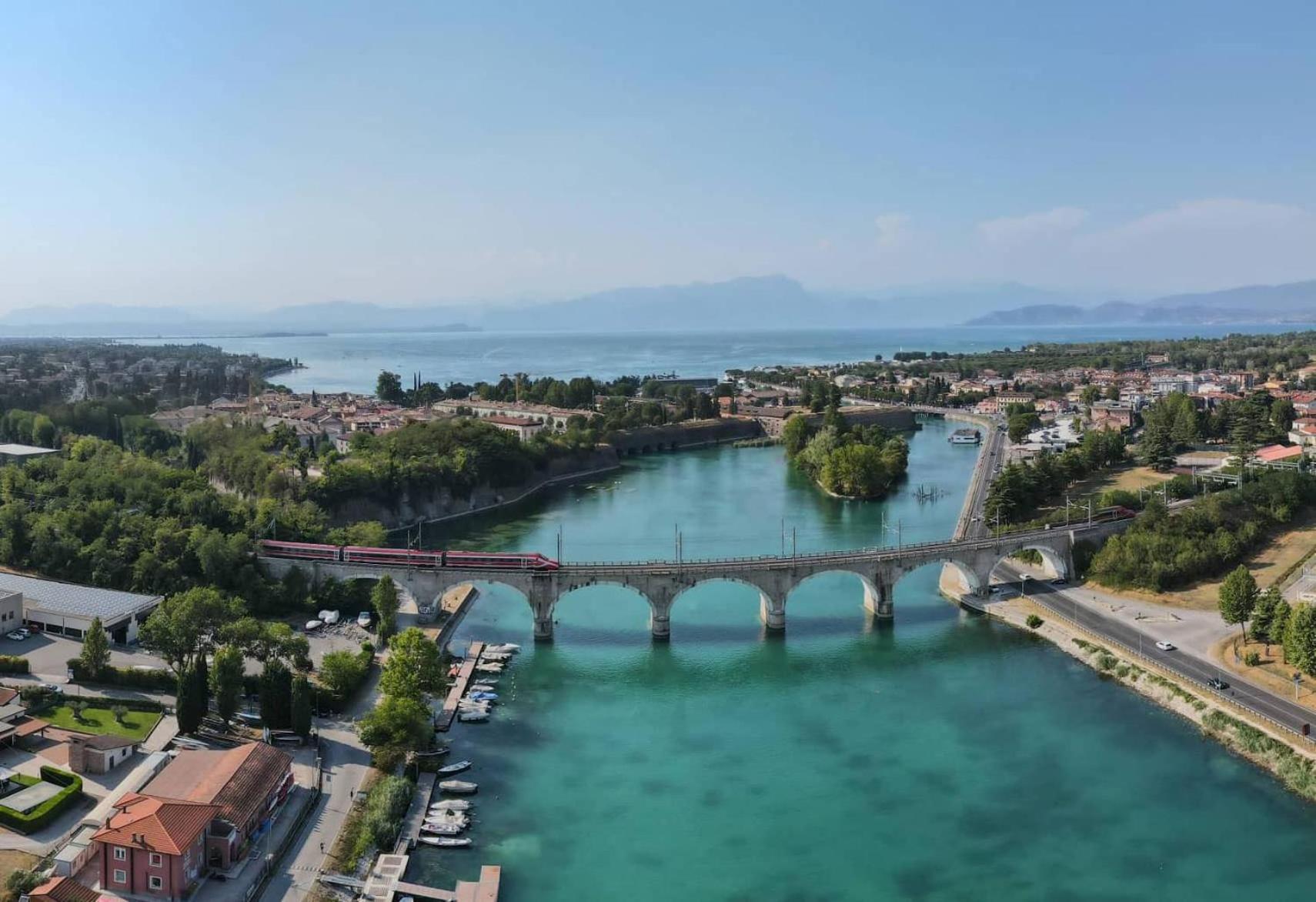 Aurora Aparthotel Peschiera del Garda Zewnętrze zdjęcie