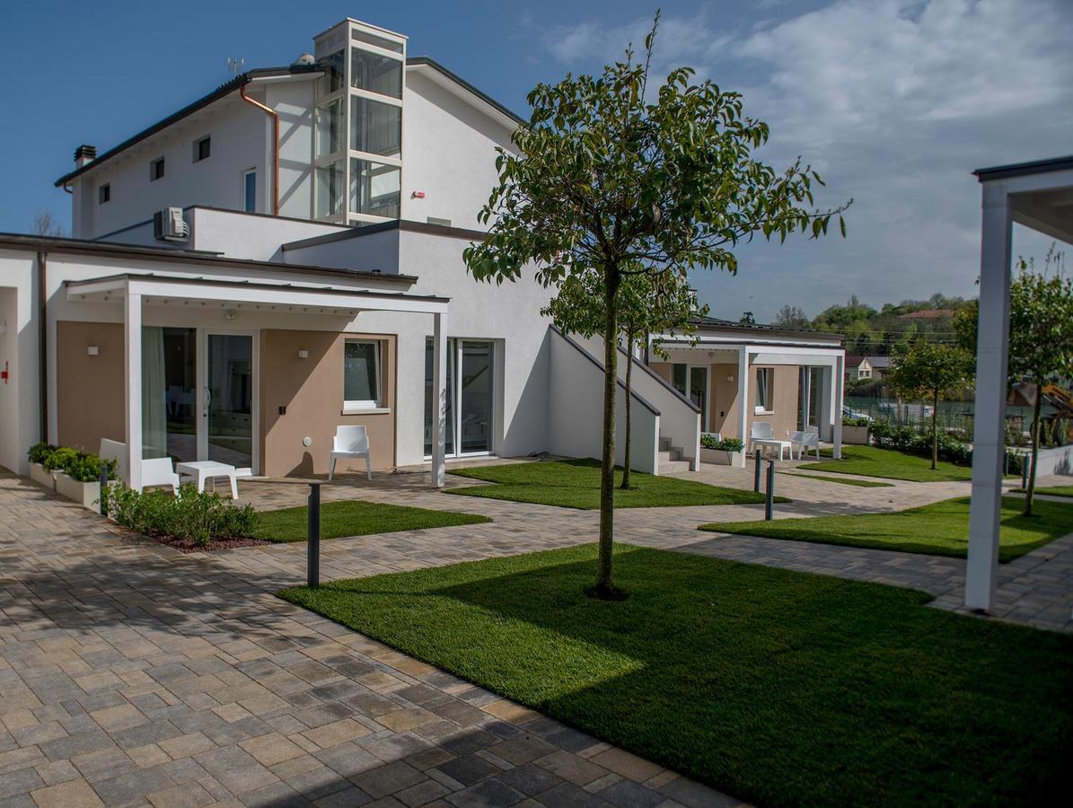 Aurora Aparthotel Peschiera del Garda Zewnętrze zdjęcie