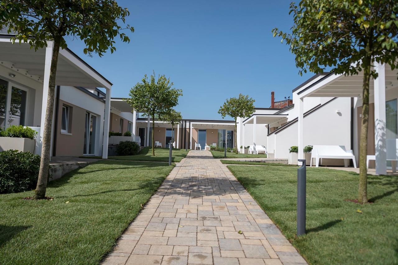 Aurora Aparthotel Peschiera del Garda Zewnętrze zdjęcie