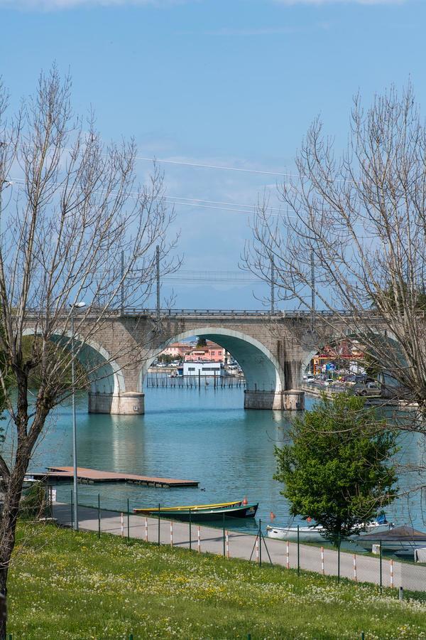 Aurora Aparthotel Peschiera del Garda Zewnętrze zdjęcie